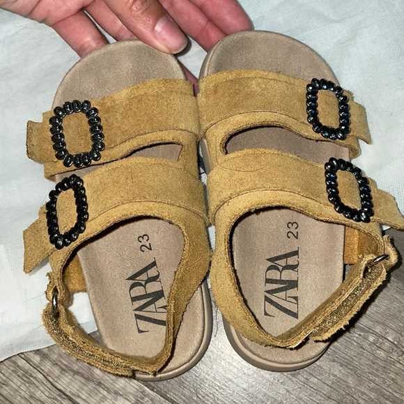 Leather Sandals - Picture 6 of 7